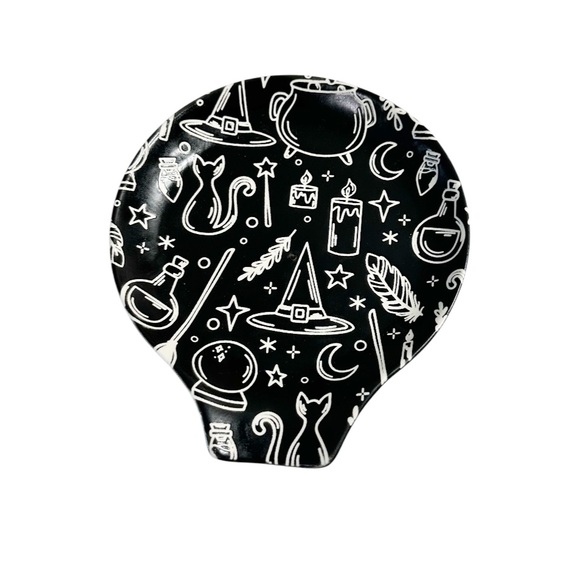 NEW Prima Design HALLOWEEN BLACK & WHITE WITCHY SPOON REST - Picture 1 of 4